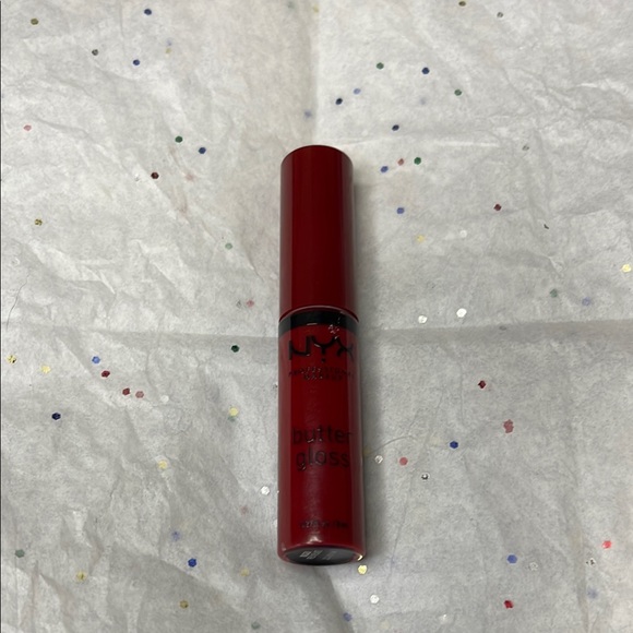NYX Red Lip Balm & Gloss with Glossy Finish and Sleek Packaging - Picture 1 of 2